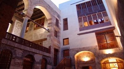 الأحد.. بيت الشعر يستعيد تجربة الشاعر أحمد زكي أبو شادي