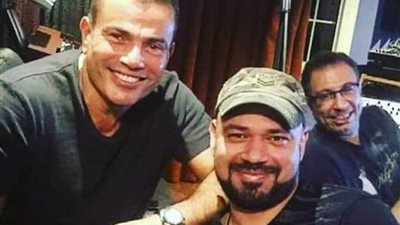 خالد تاج الدين يطلق على عمرو دياب لقب إله الرومانسية في كاجو «فيديو»