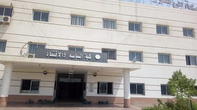 رئيس جامعة بني سويف: تخصيص 10 أماكن للتطعيم ضد فيروس كورونا لأعضاء التدريس والعاملين والطلاب