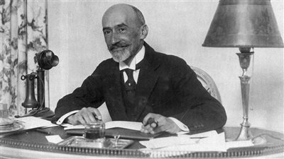 خاثينتو بينافينتي.. طور المسرح الإسباني وكان مديرًا للسيرك