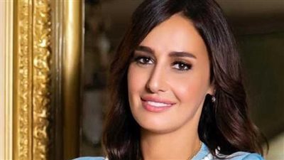 حلا شيحة في مرمى النيران مجددًا بسبب صورة قديمة.. وترد: راعوا ربنا 