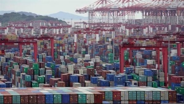 ميناء تجاري