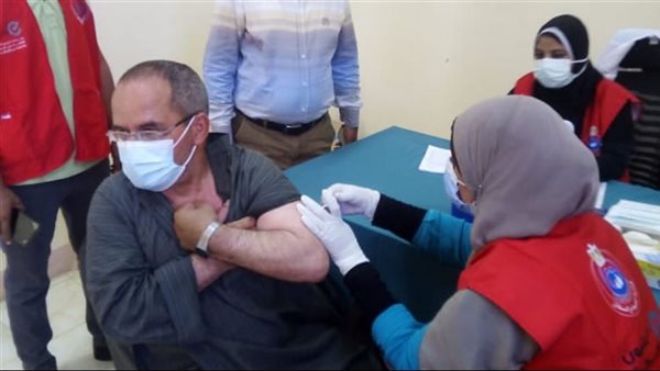 تلقي لقاح كورونا-