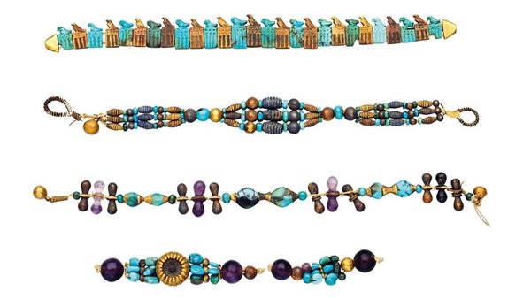 أساور الملكة جر في