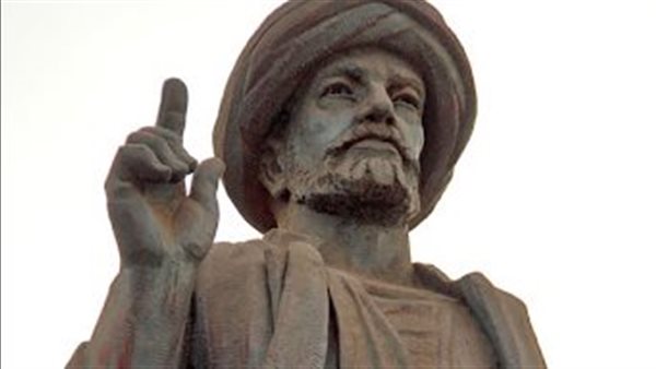 تمثال عمر مكرم