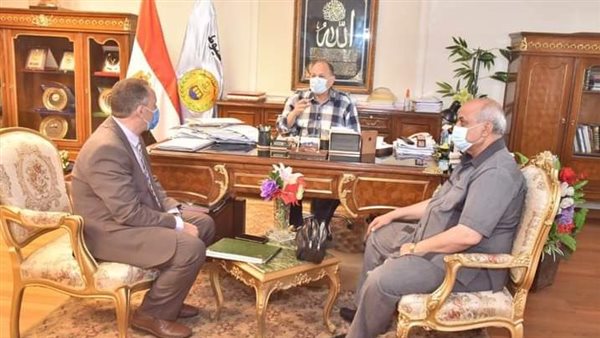 محافظ أسيوط