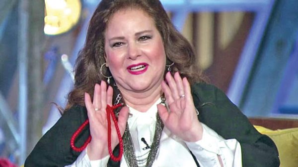 دلال عبد العزيز