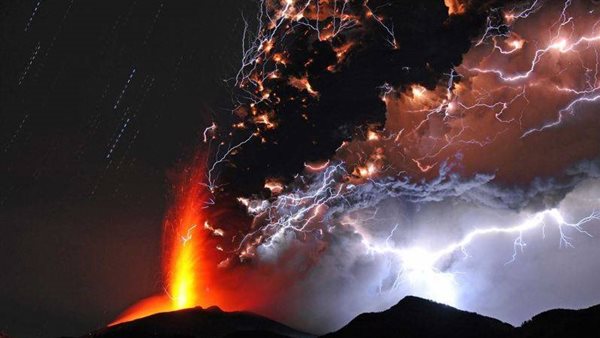 الكوارث الكونية_