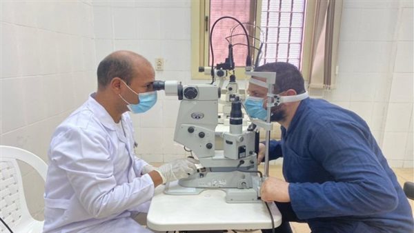 احد مساجين اثناء