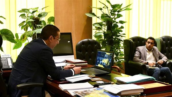 اجتماع محافظ الفيوم