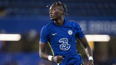 أبراهام يخضع للفحص الطبي استعدادًا للانتقال إلى روما الإيطالي