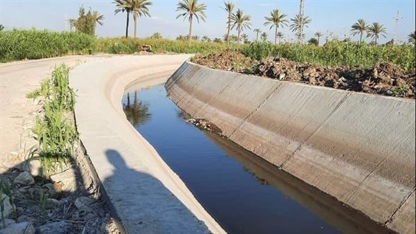 تبطين الترع