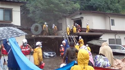 وفيات وإصابات واختفاء بسبب فيضانات وزلازل اليابان وهاييتي.. ماذا يفعل التغير المناخي بالعالم؟