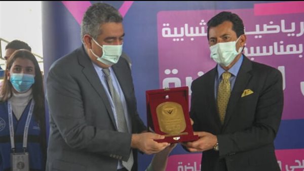 أشرف صبحي وأحمد مجاهد