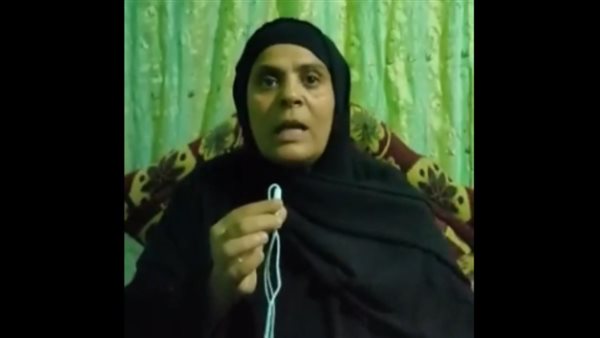 والدة أحد الناجين