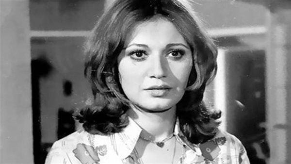 الفنانة مديحة كامل