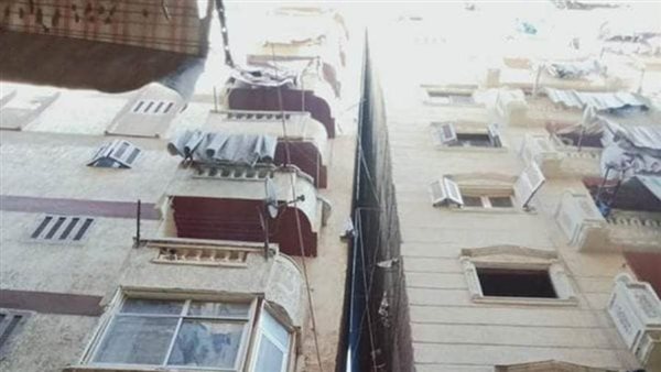 العقار المائل