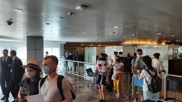 مطار الغردقة يستقبل