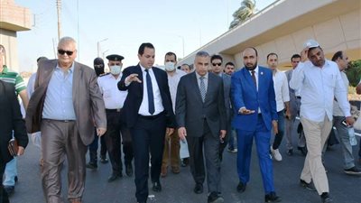 محافظ سوهاج يطلق بدء التشغيل التجريبي لكوبري البلينا أعلى السكة الحديد