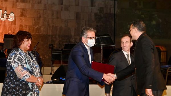 وزيرا السياحة الثقافة