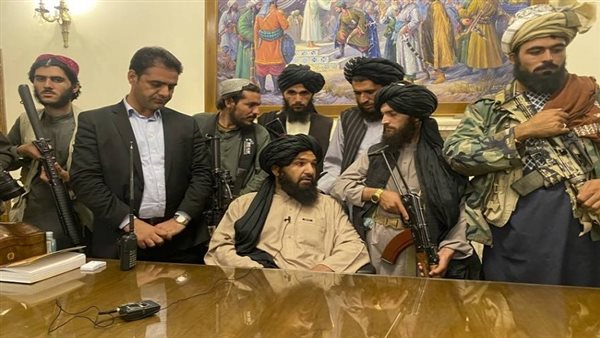 عناصر طالبان بالقصر