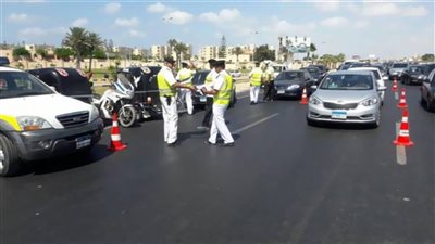 منها انبعاث رائحة كريهة من السيارة.. حقيقة غرامات مشروع قانون المرور الجديد