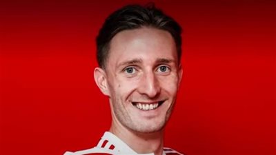 أول تعليق من بن ديفيز بعد رحيله عن ليفربول