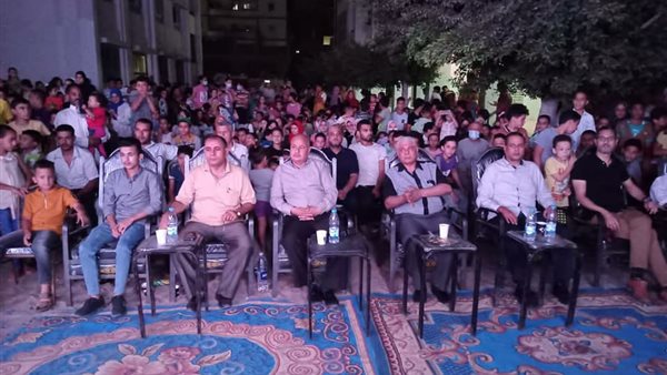 جانب من حضور العرض