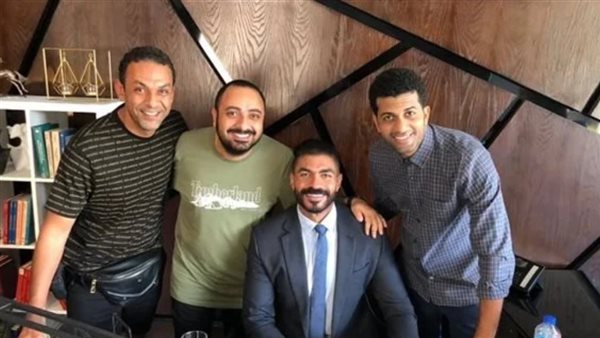 طاقم عمل فيلم أزمة