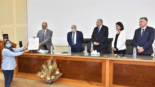 تكريم أبناء الجيش