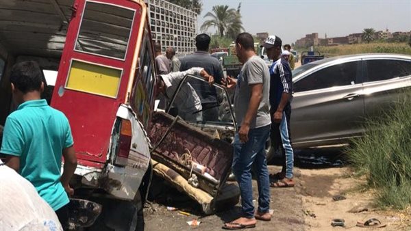 تصادم سيارتين - أرشيفية