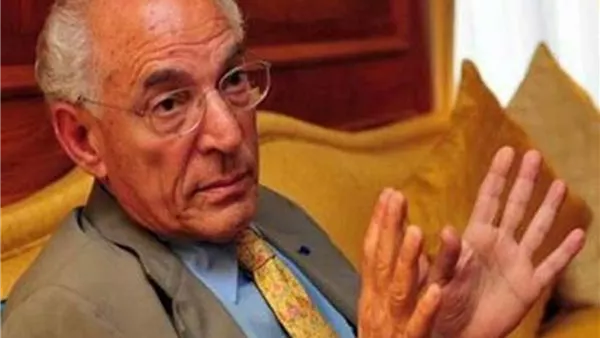  الدكتور فاروق الباز