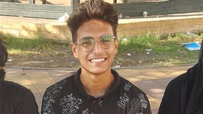  محال ومطاعم ببورسعيد تهنئ الرابع على الثانوية العامة بطريقة خاصة| صور