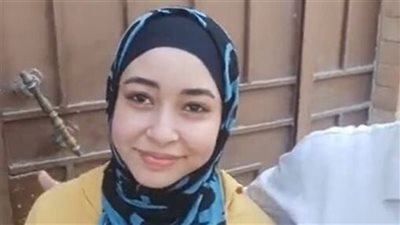 والد الثالثة على الجمهورية بالإسماعيلية: بنتي مش صاحبة صورة الطالبة الباكية على فيس بوك