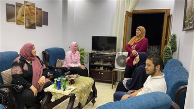 ورد وشربات في منزل بالإسماعيلية.. احتفالات الثالثة بالثانوية العامة على الجمهورية | صور