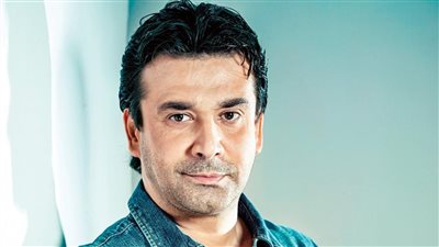 أحب الفن منذ صغره وبرع في الأدوار الكوميدية.. محطات في ذكرى ميلاد الفنان كريم عبد العزيز