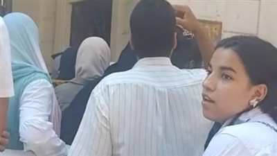 طلاب وأولياء أمور يطالبون بالسماح لهم بدخول امتحانات الدور الثاني بالثانوية العامة