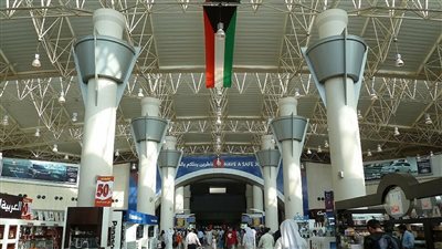 الكويت تقرر عودة رحلات الطيران مع مصر