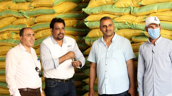 أثناء زيارة محطات