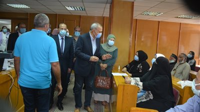 محافظ القليوبية عن لقاح كورونا: حفزوا كل اللى لسه ما اتطعمش