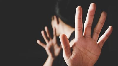 لمس جسدها.. قرار جديد من جهات التحقيق في واقعة تحرش شخص بفتاة في حلوان 