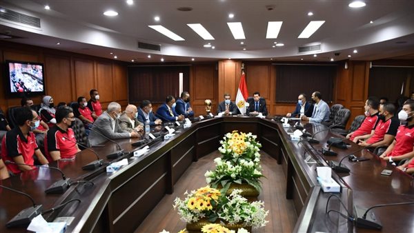 تكريم وزير الشباب