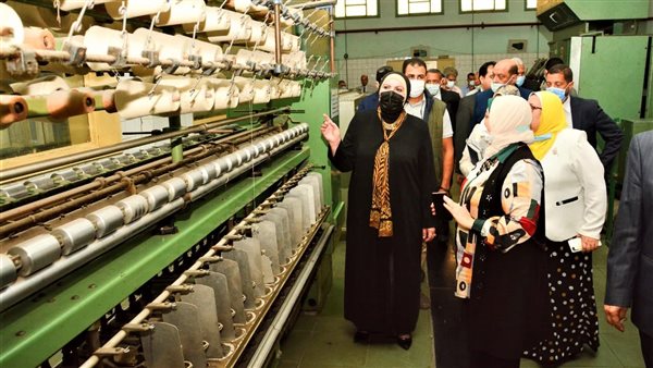 وزيرة الصناعة والتجارة