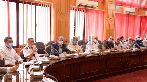 خلال الاجتماع 