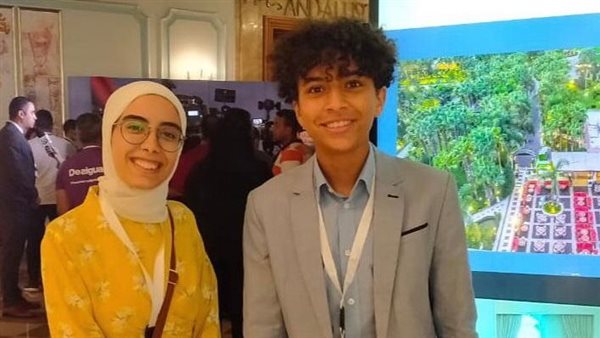 ميسرة محمود مع محررة