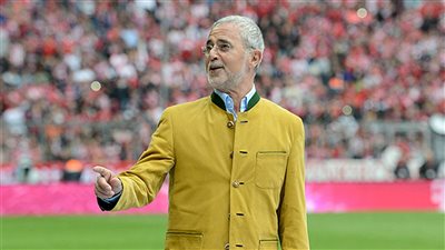 بايرن ميونخ يودع جيرد مولر في أليانز أرينا قبل مواجهة كولن بالدوري الألماني