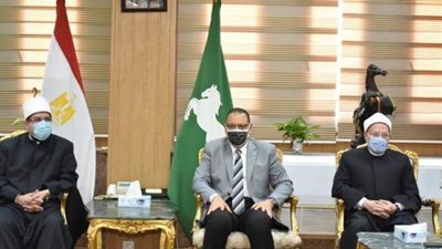 احتفالًا بالعيد القومي للشرقية.. وزير الأوقاف والمفتي يُصليان الجمعة في الزقازيق