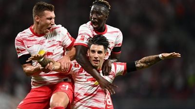 لايبزج يضرب شتوتجارت برباعية في الدوري الألماني