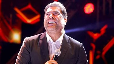 وائل كفوري يتألق في أقوى سهرة طربية بالساحل رافعًا شعار كامل العدد