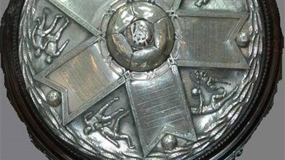 الأهلي يرسل درع الدوري إلى اتحاد الكرة 